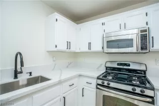 Photo #5: 2487654 Listing