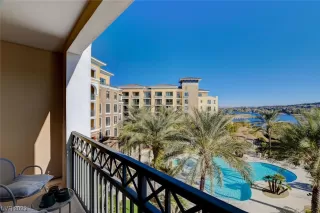 Photo #1: 2487678 Listing 