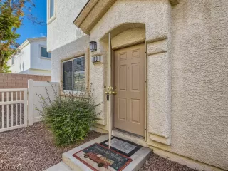 Photo #1: 2487704 Listing