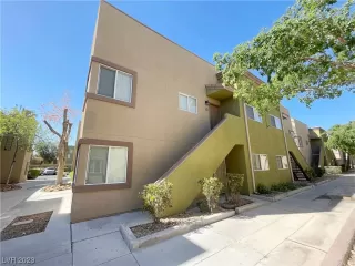 Photo #1: 2487709 Listing 