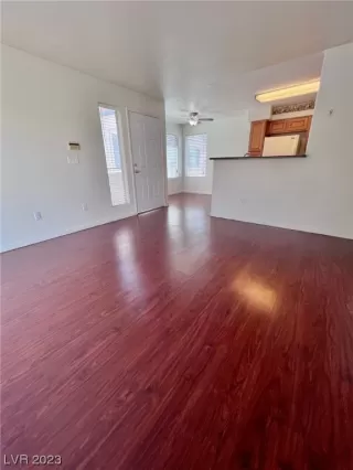 Photo #6: 2487755 Listing 