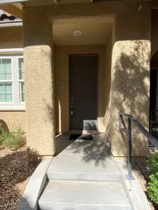 Photo #3: 2487756 Listing 