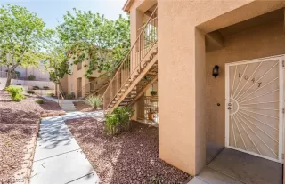 Photo #3: 2487762 Listing 
