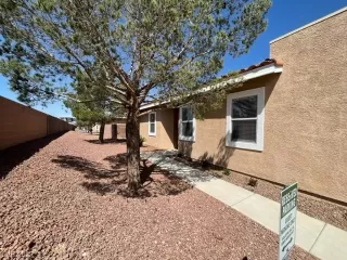 Photo #3: 2487765 Listing