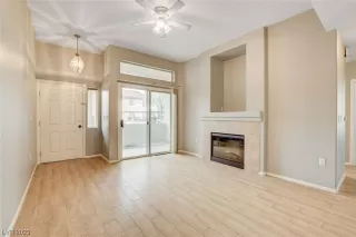 Photo #4: 2487802 Listing