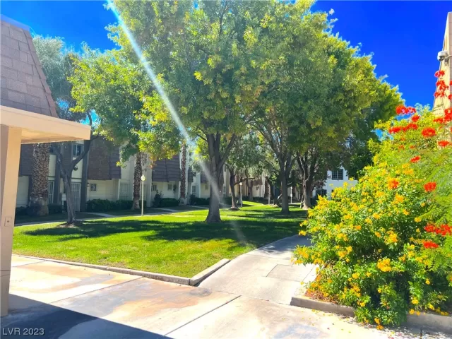 MLS: 2487810 Condo For Sale