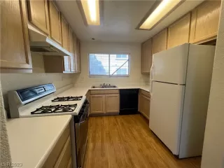 Photo #3: 2487820 Listing 