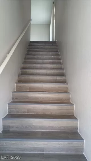 Photo #6: 2487835 Listing 