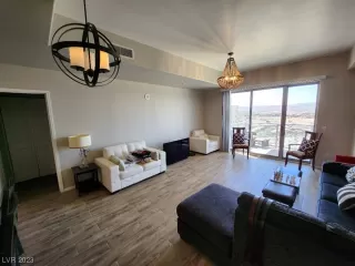 Photo #3: 2487842 Listing 