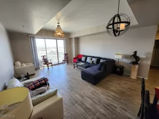 Photo #4: 2487842 Listing 