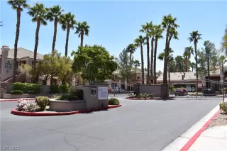 Photo #1: 2487861 Listing