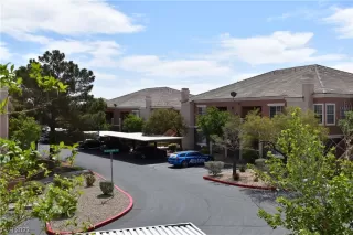 Photo #4: 2487861 Listing