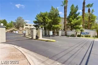 Photo #1: 2487880 Listing 