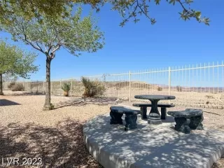 Photo #3: 2487880 Listing 