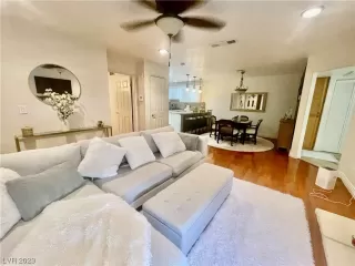 Photo #2: 2487881 Listing 