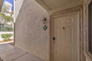 Photo #2: 2487972 Listing 