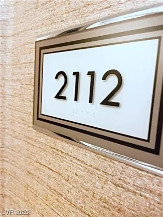 Photo #5: 2488012 Listing 