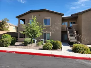 Photo #2: 2488074 Listing