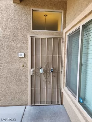 Photo #5: 2488074 Listing