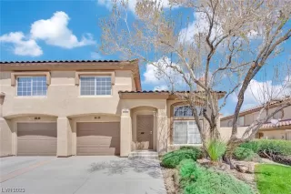 Photo #1: 2488078 Listing