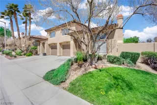 Photo #2: 2488078 Listing