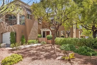 Photo #2: 2488084 Listing 