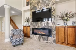 Photo #5: 2488084 Listing 