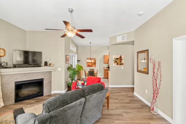 MLS: 2488087 Condo For Sale