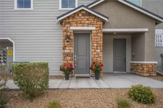 Photo #3: 2488125 Listing