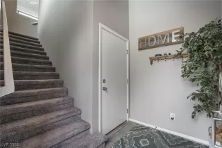 Photo #4: 2488125 Listing