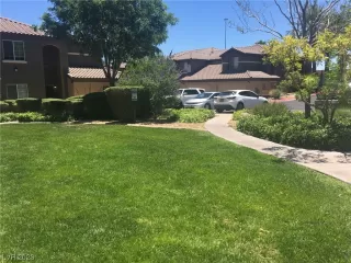 Photo #3: 2488159 Listing 