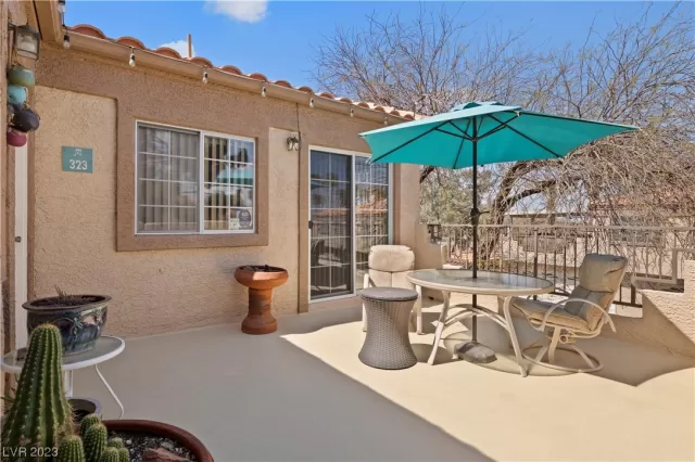 MLS: 2488213 Condo For Sale