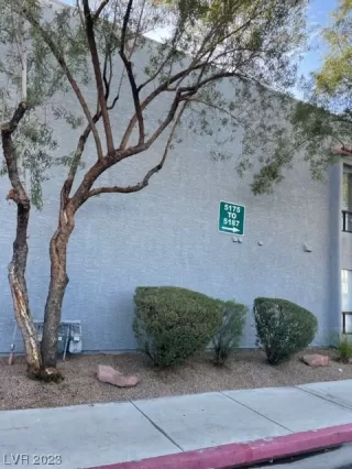 Photo #1: 2488219 Listing