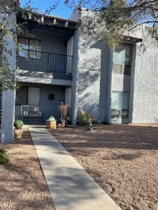 Photo #3: 2488219 Listing