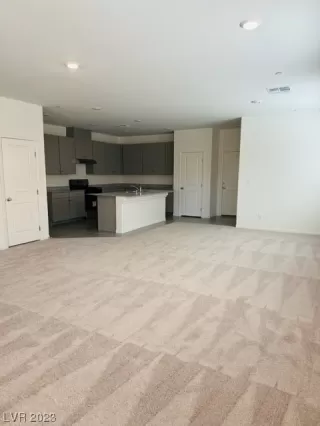 Photo #4: 2488240 Listing 