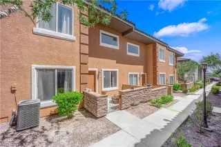 Photo #1: 2488257 Listing