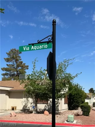 Photo #3: 2488272 Listing 