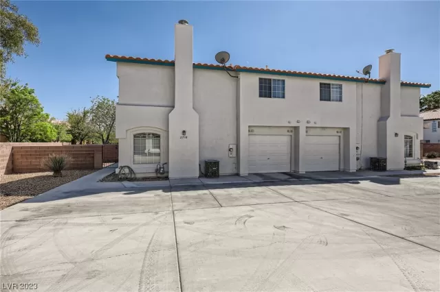 MLS: 2488281 Condo For Sale