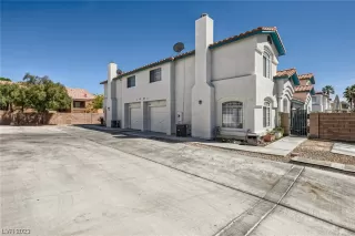 Photo #1: 2488281 Listing 