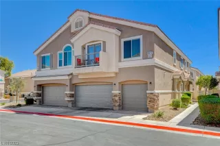 Photo #1: 2488287 Listing 