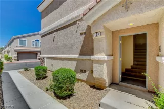 Photo #2: 2488287 Listing 