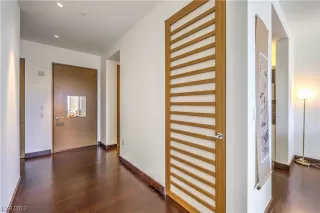 Photo #3: 2488366 Listing 