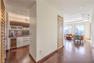 Photo #4: 2488366 Listing 