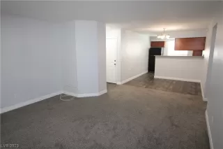 Photo #2: 2488418 Listing 