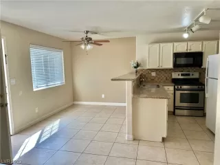 Photo #1: 2488428 Listing 