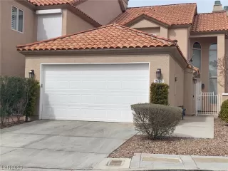 Photo #3: 2488450 Listing 