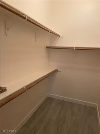 Photo #6: 2488458 Listing 