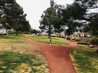 Photo #5: 2488461 Listing 