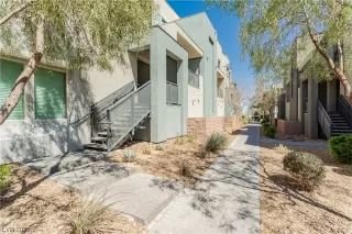 Photo #1: 2488466 Listing 