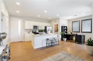 Photo #2: 2488466 Listing 